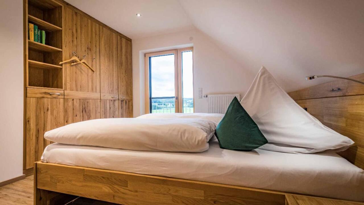 Urlaub Am Regen - Ferienhof Dirnberger Nittenau Esterno foto